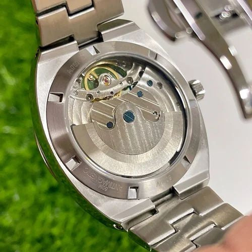 Round Silver VACHERON CONSTAIN MENS WATCH